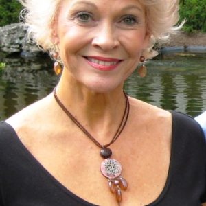 Claudine/63 ans, envie de kiffer Claudine - rencontre-MILF-La Seyne-sur-Mer